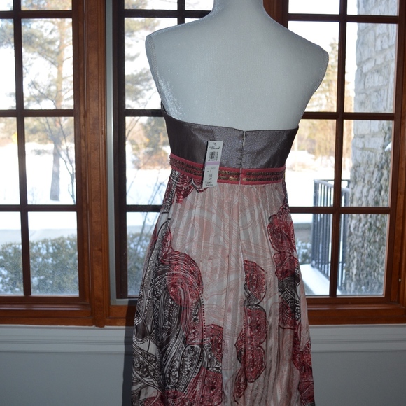 strapless dress - Picture 4 of 5